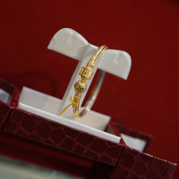 Classic Gold Baby Bangle