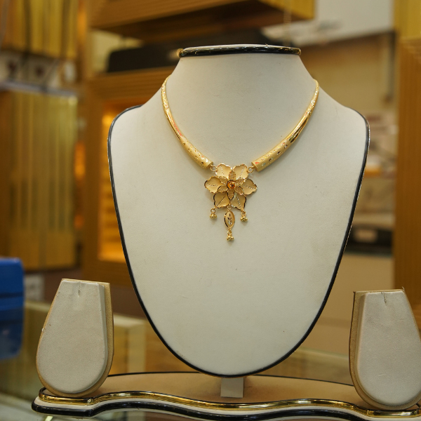 Golden Blossom Choker